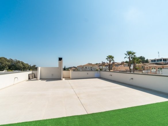 3 Bedroom 2 Bathroom Villa in Orihuela Costa - Caza De Casa