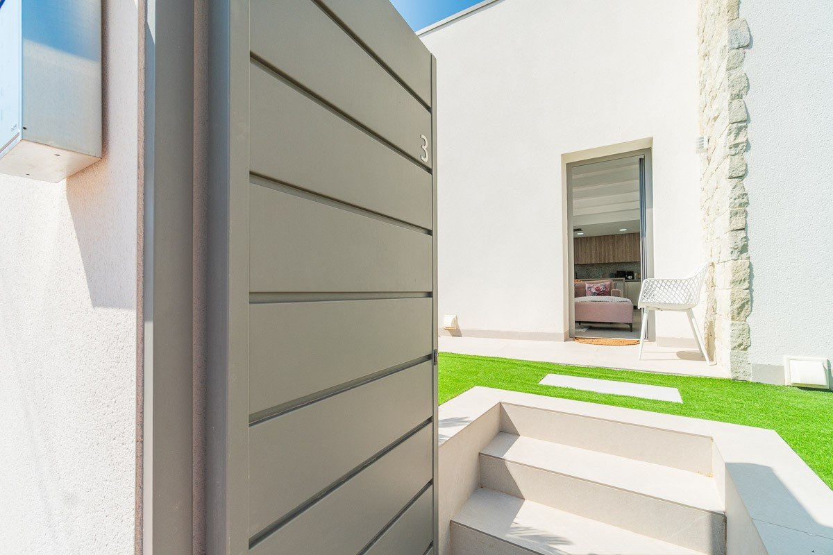 3 Bedroom 2 Bathroom Villa in Orihuela Costa - Caza De Casa