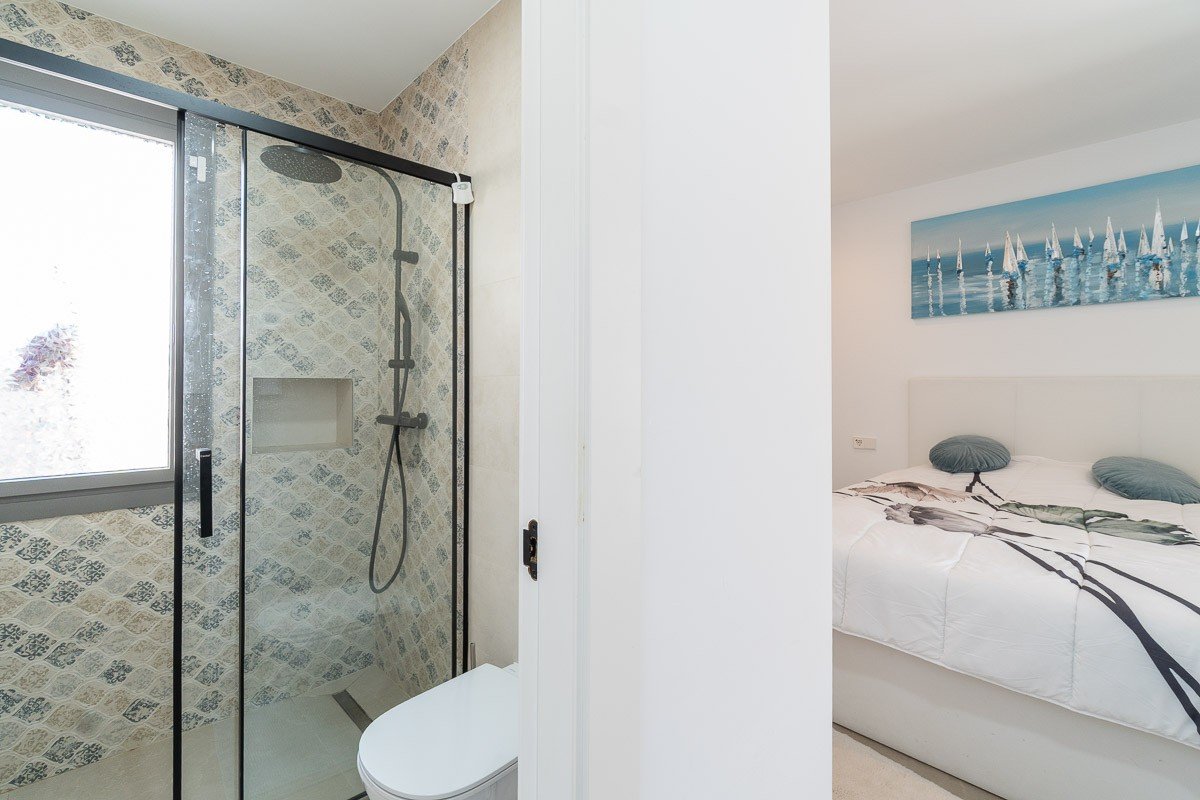 3 Bedroom 2 Bathroom Villa in Orihuela Costa - Caza De Casa