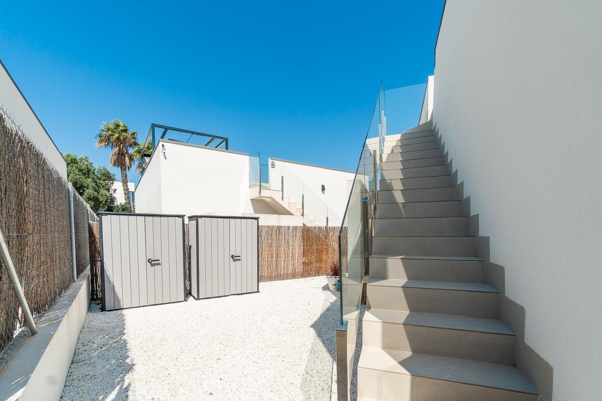 3 Bedroom 2 Bathroom Villa in Orihuela Costa - Caza De Casa