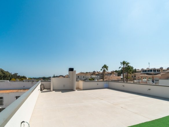 3 Bedroom 2 Bathroom Villa in Orihuela Costa - Caza De Casa