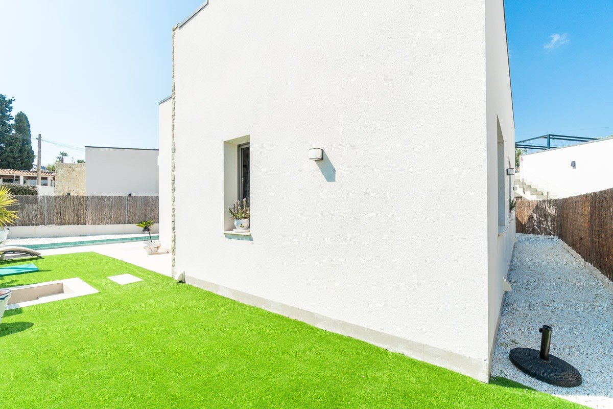 3 Bedroom 2 Bathroom Villa in Orihuela Costa - Caza De Casa