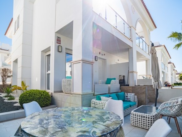 2 Bedroom 2 Bathroom Villa in Ciudad Quesada - Caza De Casa