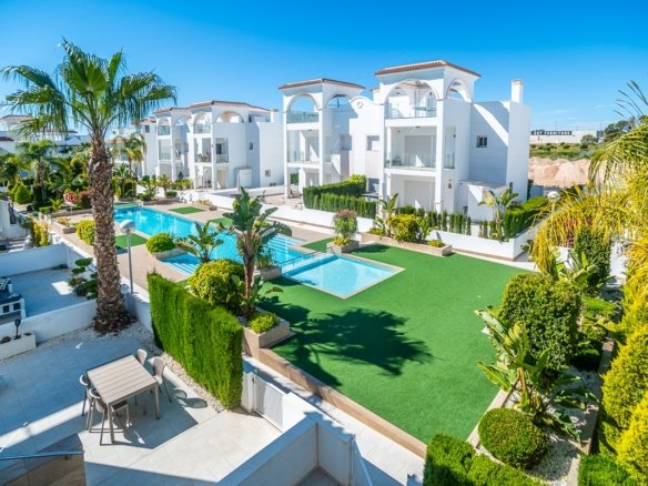 2 Bedroom 2 Bathroom Villa in Ciudad Quesada - Caza De Casa