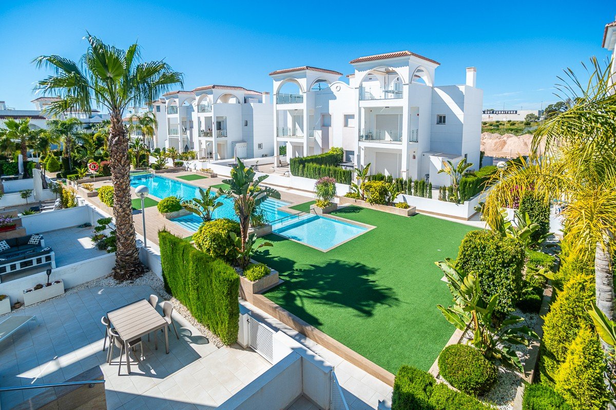2 Bedroom 2 Bathroom Villa in Ciudad Quesada - Caza De Casa
