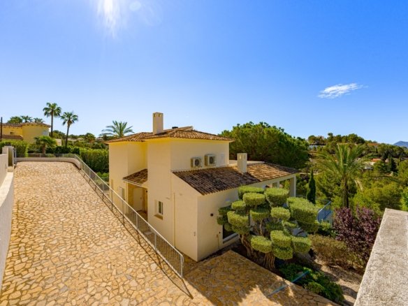 3 Bedroom 3 Bathroom Villa in Altea - Caza De Casa