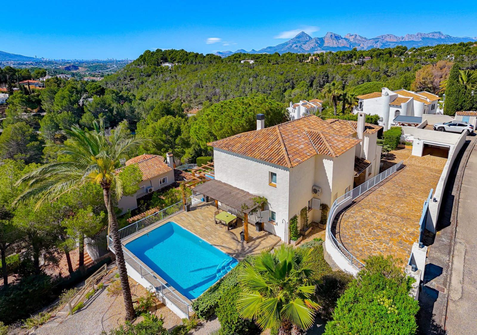 3 Bedroom 3 Bathroom Villa in Altea - Caza De Casa