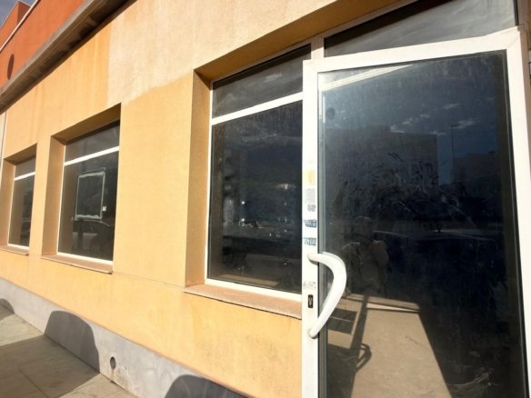 Commercial in Orihuela Costa - Caza De Casa