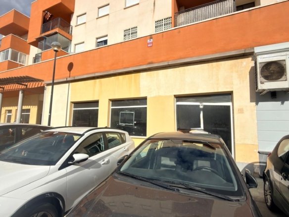 Commercial in Orihuela Costa - Caza De Casa