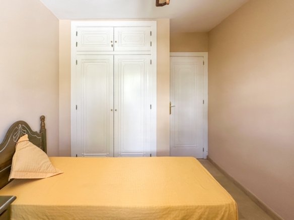 2 Bedroom 1 Bathroom Town House in Orihuela Costa - Caza De Casa
