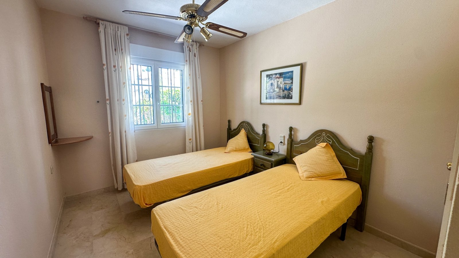 2 Bedroom 1 Bathroom Town House in Orihuela Costa - Caza De Casa