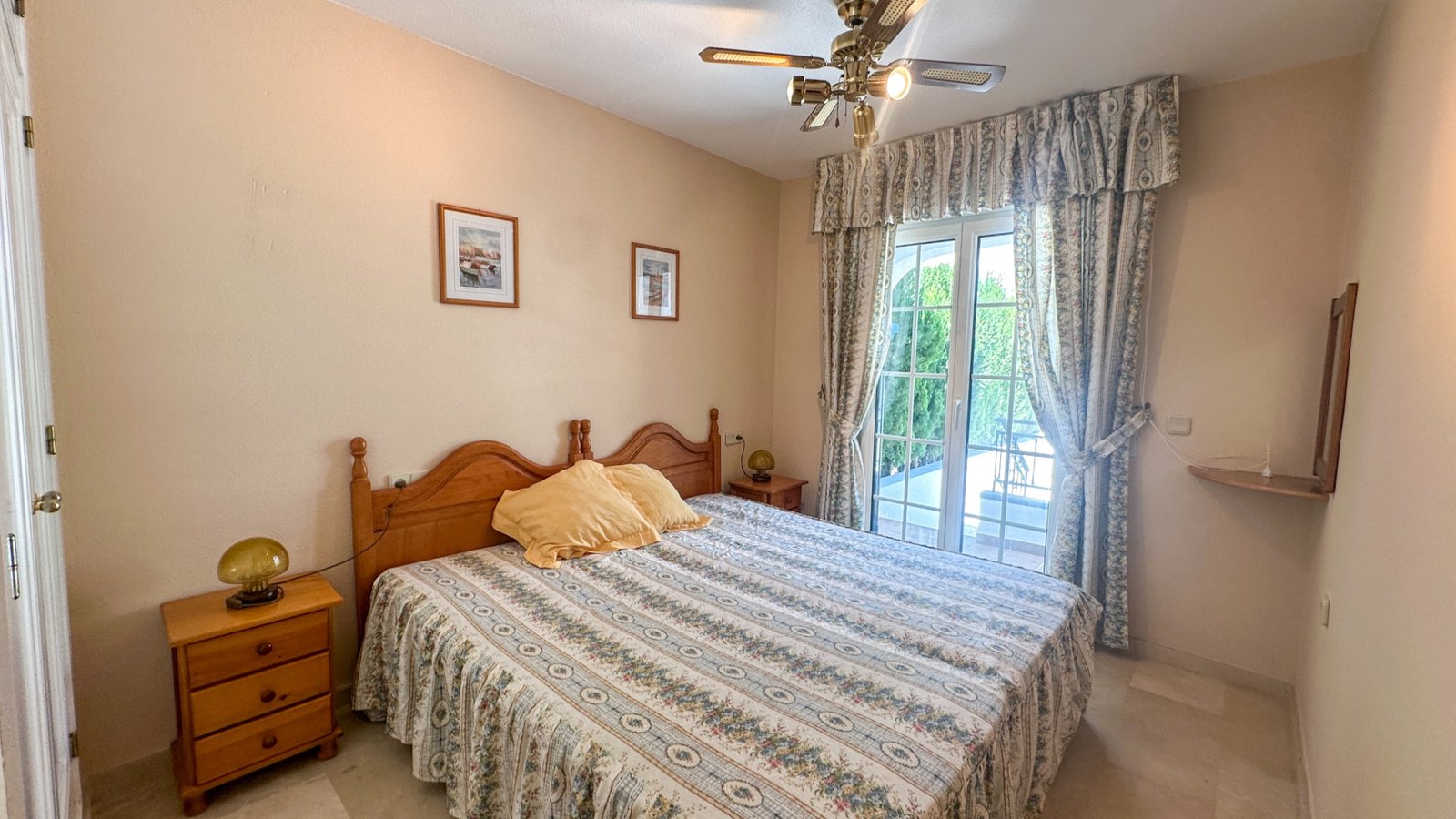 2 Bedroom 1 Bathroom Town House in Orihuela Costa - Caza De Casa