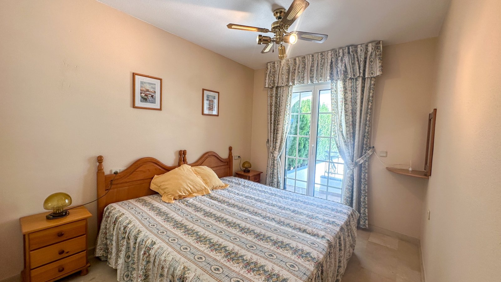 2 Bedroom 1 Bathroom Town House in Orihuela Costa - Caza De Casa
