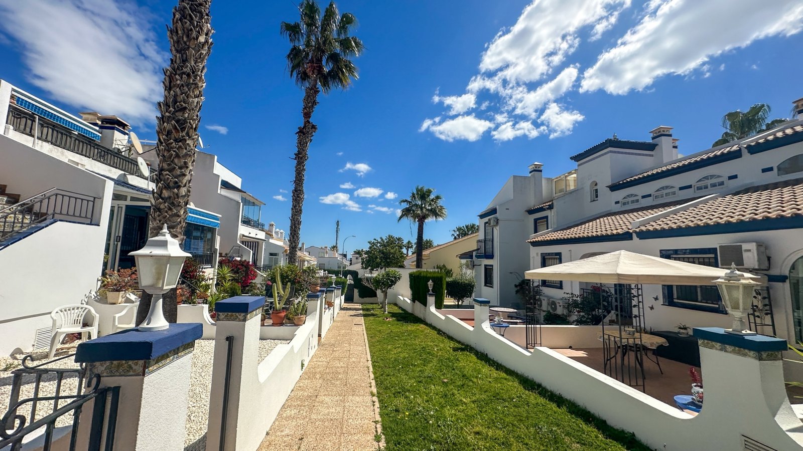 2 Bedroom 1 Bathroom Town House in Orihuela Costa - Caza De Casa