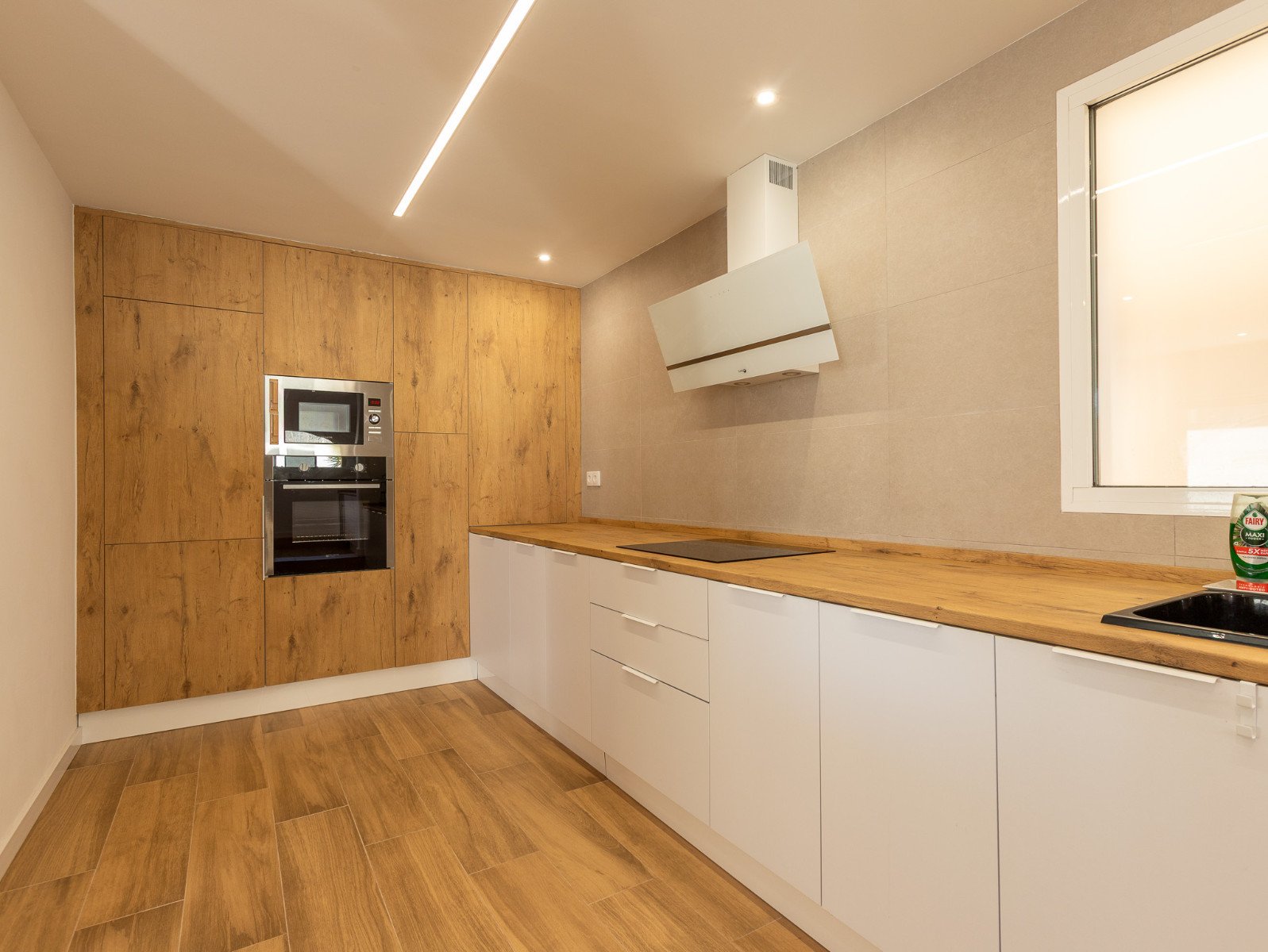 4 Bedroom 3 Bathroom Villa in Los Balcones - Caza De Casa