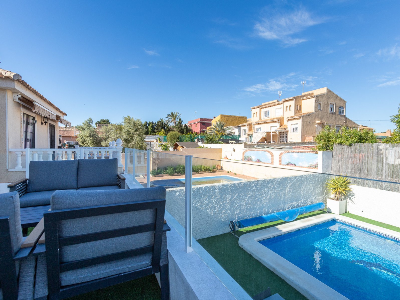 4 Bedroom 3 Bathroom Villa in Los Balcones - Caza De Casa