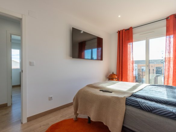 4 Bedroom 3 Bathroom Villa in Los Balcones - Caza De Casa