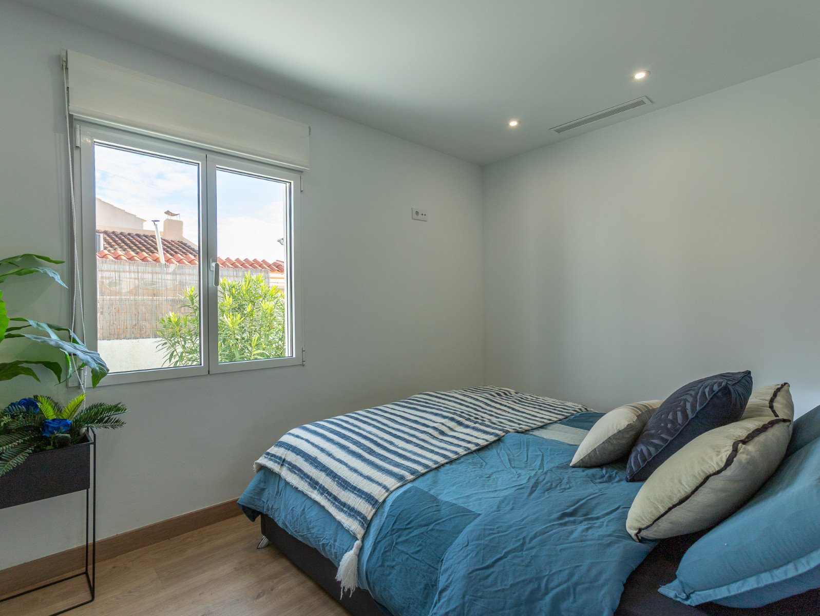 4 Bedroom 3 Bathroom Villa in Los Balcones - Caza De Casa