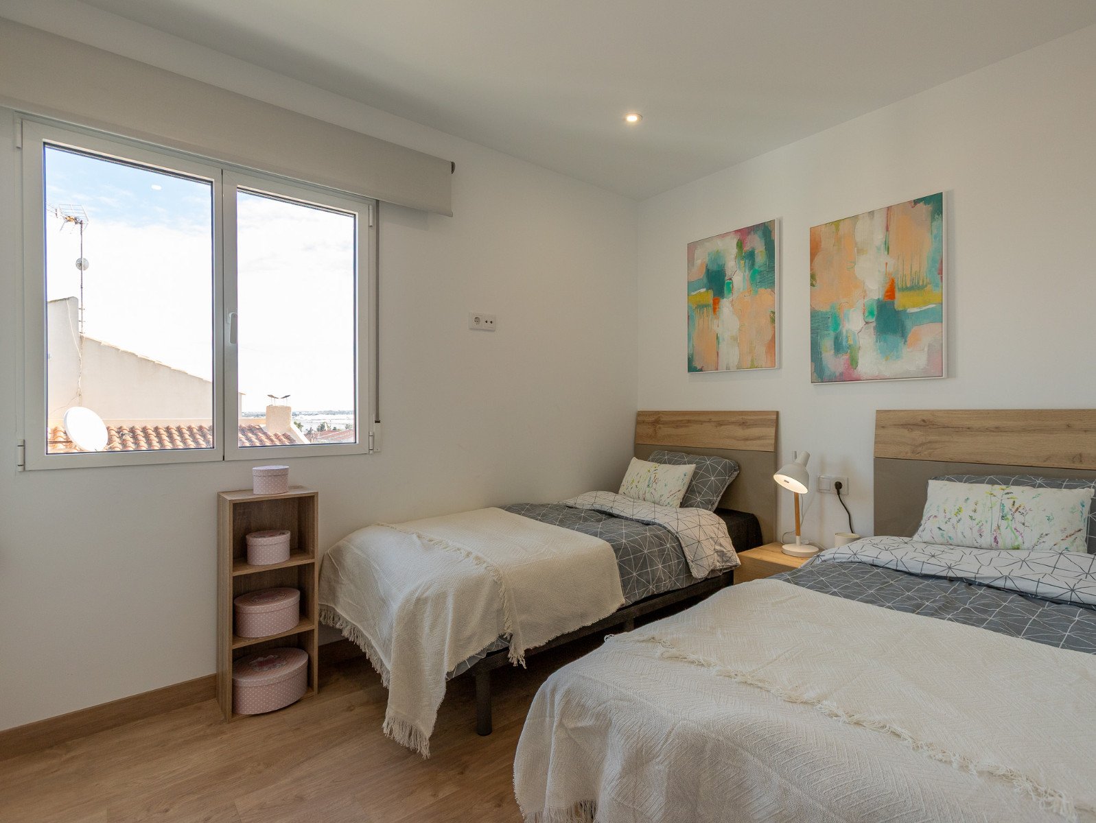4 Bedroom 3 Bathroom Villa in Los Balcones - Caza De Casa