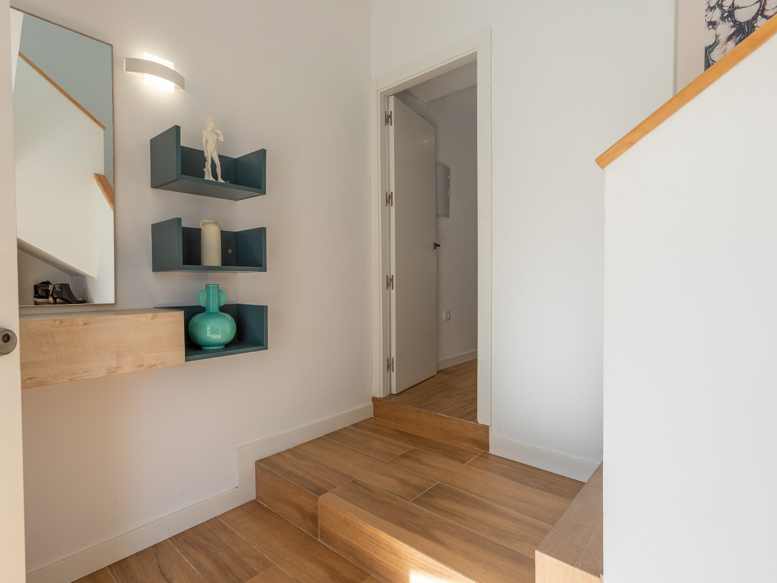 4 Bedroom 3 Bathroom Villa in Los Balcones - Caza De Casa
