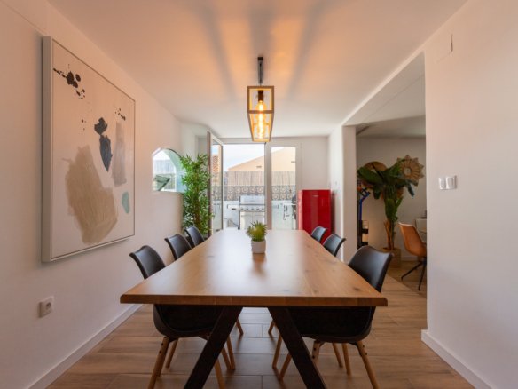 4 Bedroom 3 Bathroom Villa in Los Balcones - Caza De Casa