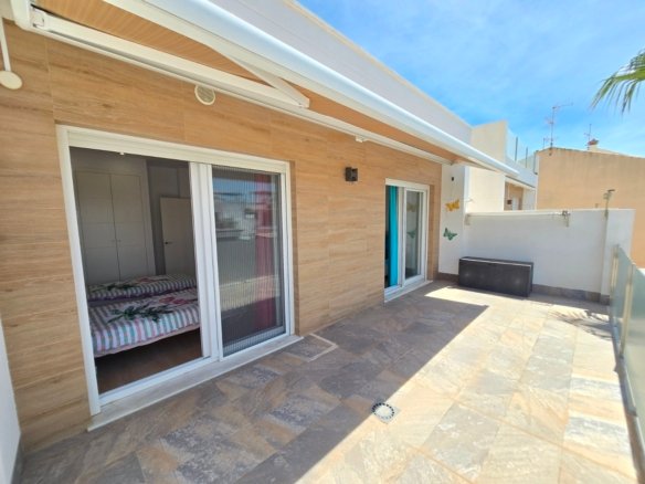 3 Bedroom 2 Bathroom Villa in Pilar de La Horadada - Caza De Casa