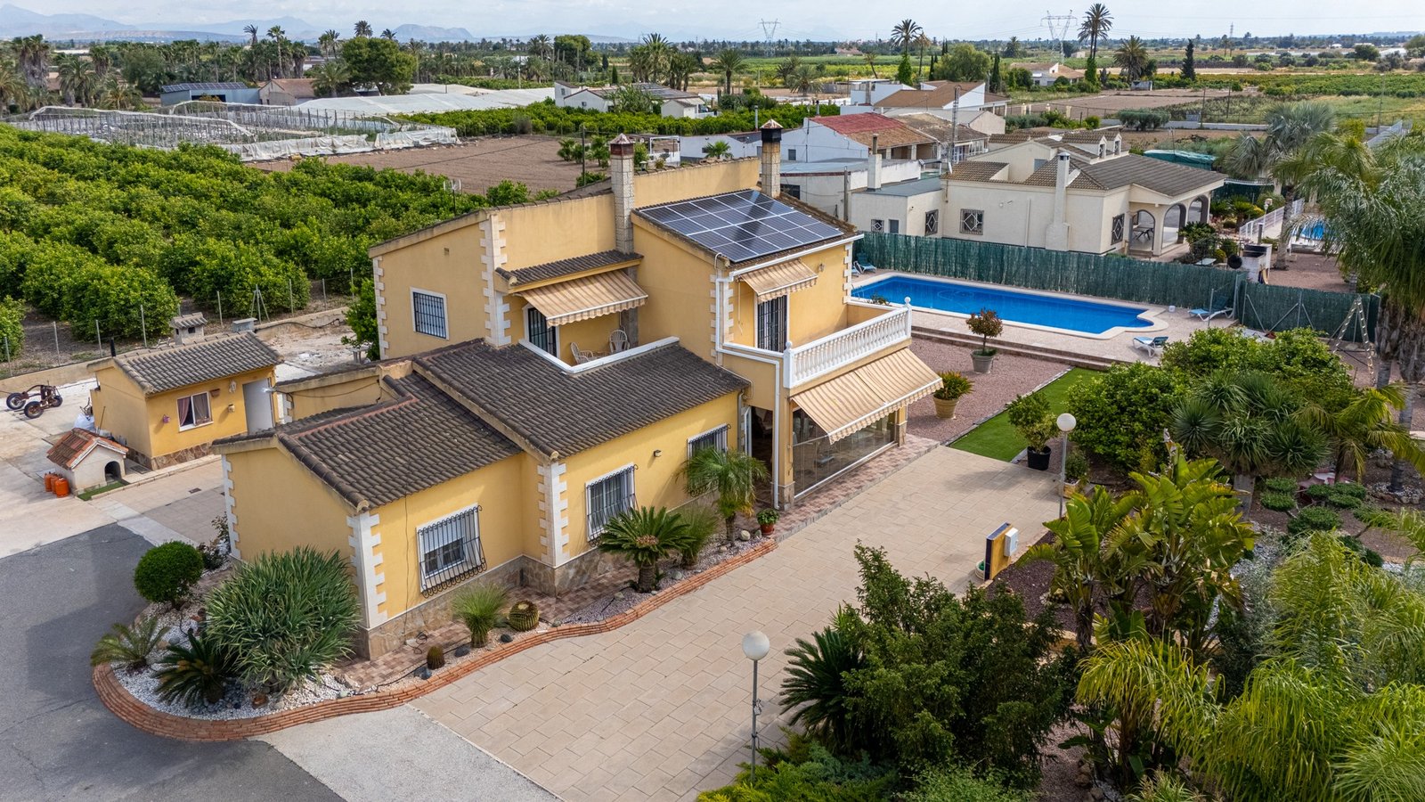 default 5 Bedroom 3 Bathroom Villa in Elche - Caza De Casa
