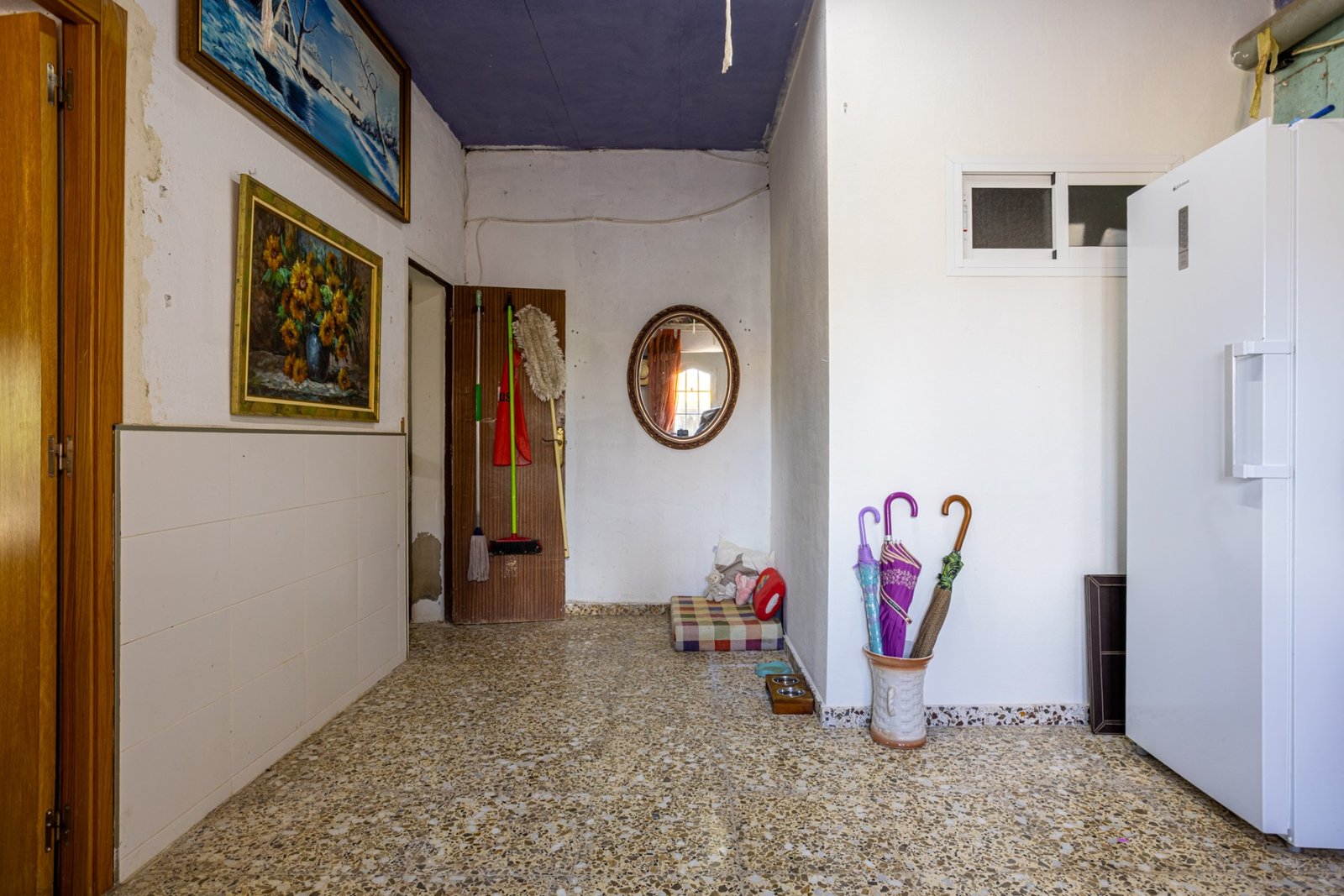 o_1jodp1q3skji1oic14q31mn21av843 5 Bedroom 3 Bathroom Villa in Elche - Caza De Casa