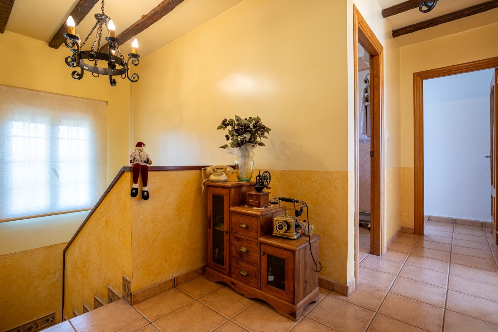 o_1jodp1q3sn6et9b14pe199f6h53o 5 Bedroom 3 Bathroom Villa in Elche - Caza De Casa