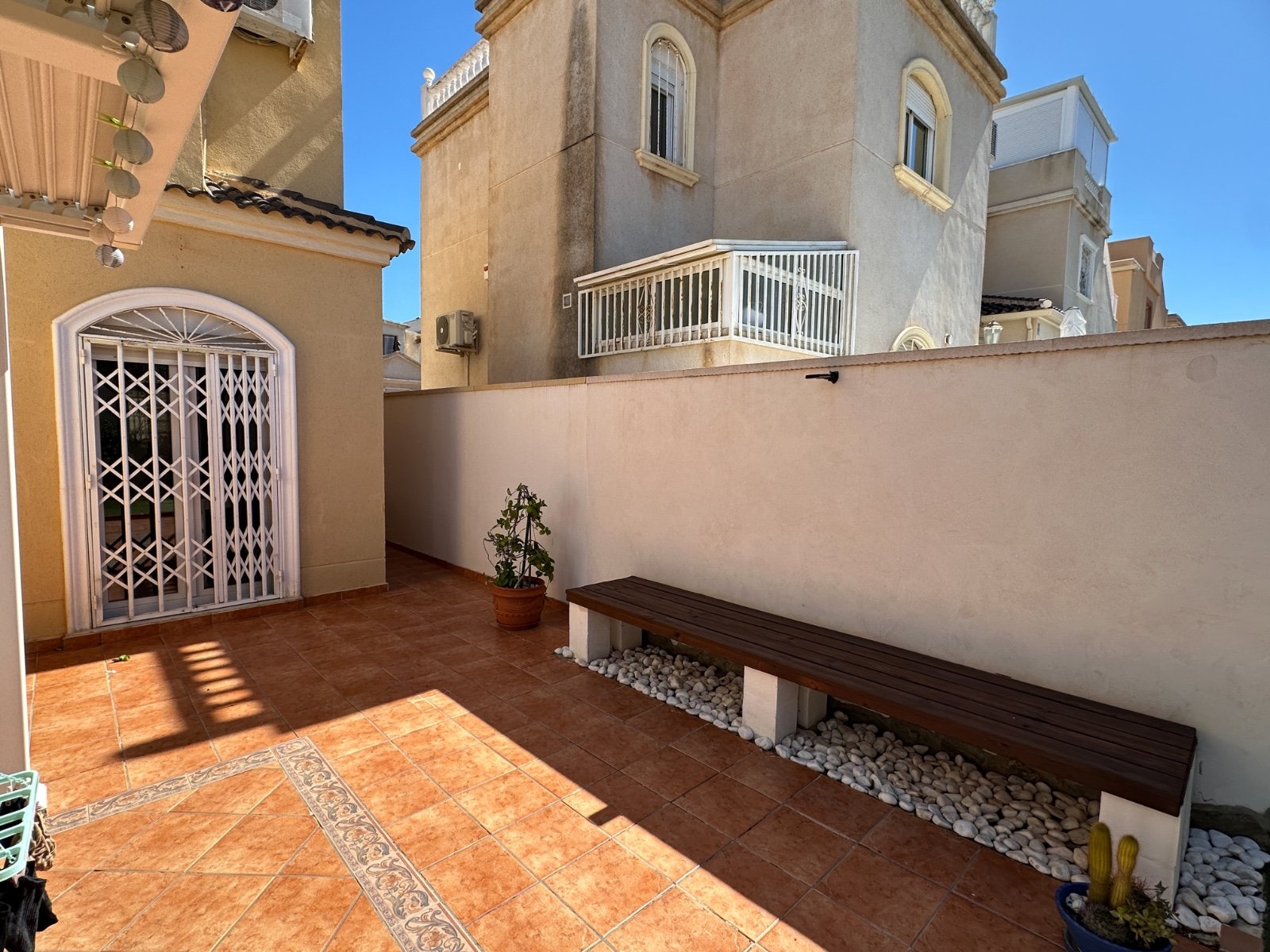 o_1joioqnigjj8rd9hd01vmd1o3v2u 3 Bedroom 2 Bathroom Villa in Torrevieja - Caza De Casa