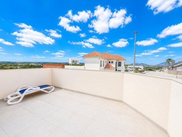 4 Bedroom 4 Bathroom Villa in Benijofar - Caza De Casa
