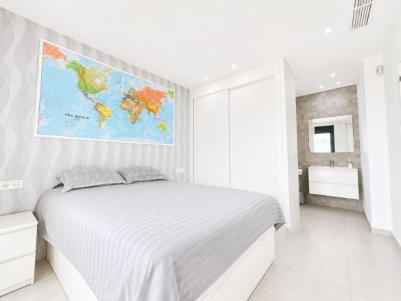 4 Bedroom 4 Bathroom Villa in Benijofar - Caza De Casa