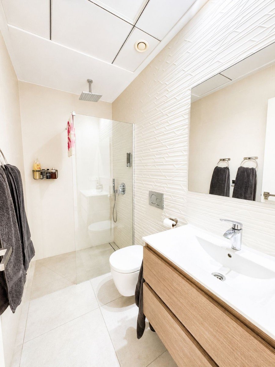 o_1jotal80oim0e5ncms15d51ldr3u 4 Bedroom 4 Bathroom Villa in Benijofar - Caza De Casa