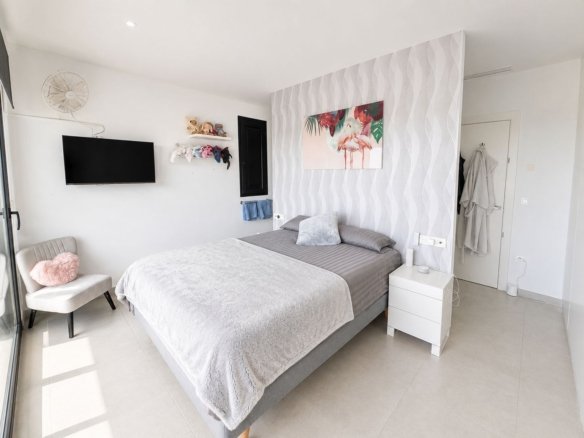 4 Bedroom 4 Bathroom Villa in Benijofar - Caza De Casa