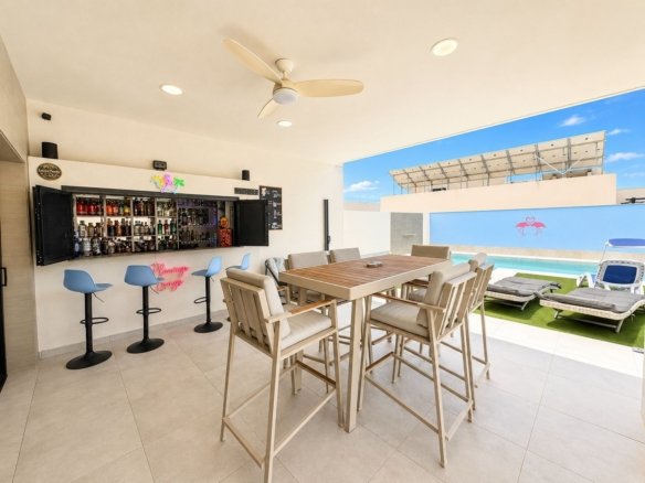 4 Bedroom 4 Bathroom Villa in Benijofar - Caza De Casa