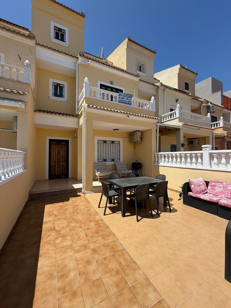 3 Bedroom 2 Bathroom Town House in Campoamor - Caza De Casa