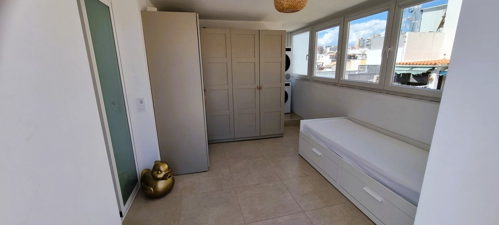 4 Bedroom 2 Bathroom Apartment in Benidorm - Caza De Casa