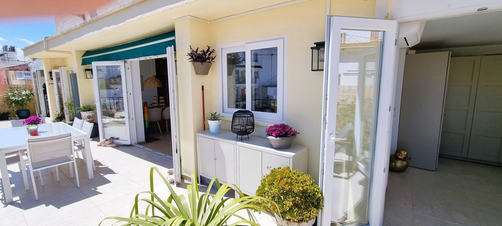 4 Bedroom 2 Bathroom Apartment in Benidorm - Caza De Casa
