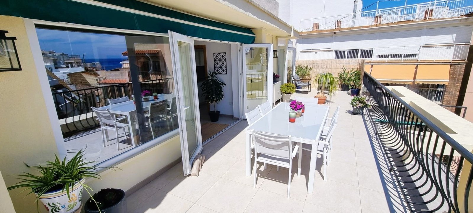 4 Bedroom 2 Bathroom Apartment in Benidorm - Caza De Casa