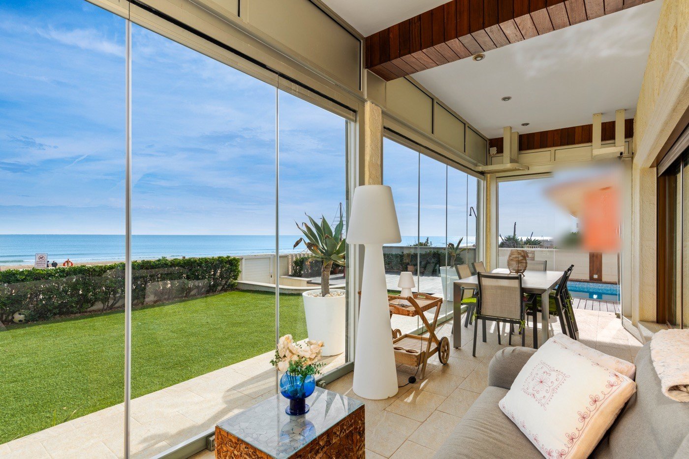 o_1js24ml2d1fl01991tn8e25a732i 4 Bedroom 3 Bathroom Villa in Guardamar del Segura - Caza De Casa
