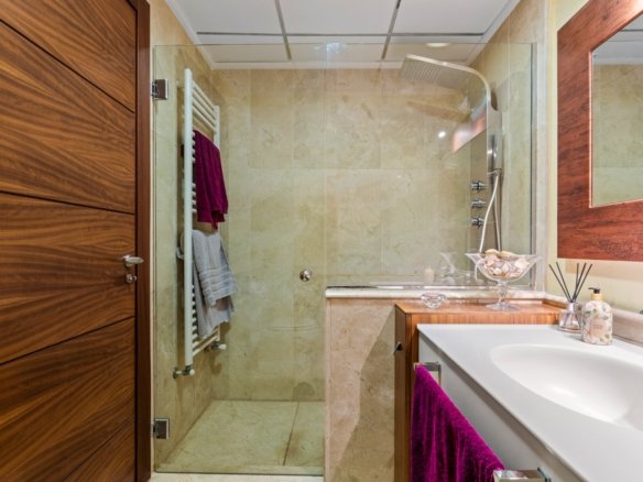 4 Bedroom 3 Bathroom Villa in Guardamar del Segura - Caza De Casa
