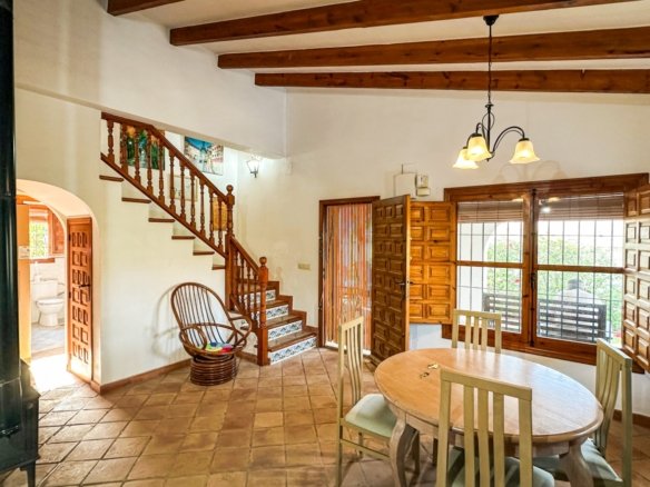 4 Bedroom 2 Bathroom Villa in Cabo Roig - Caza De Casa