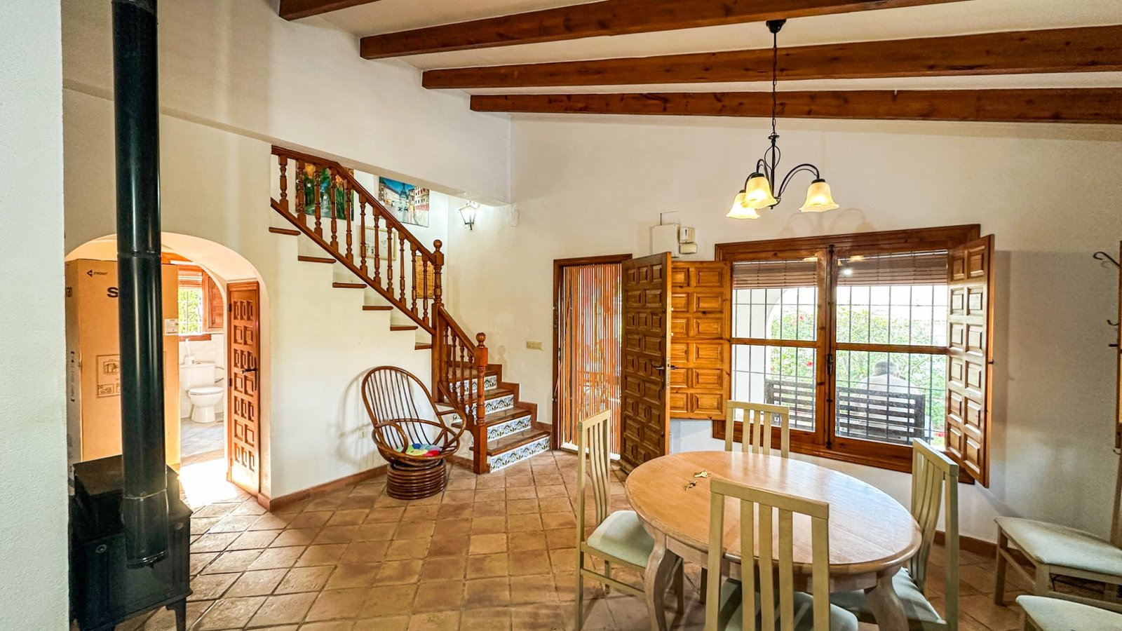 4 Bedroom 2 Bathroom Villa in Cabo Roig - Caza De Casa