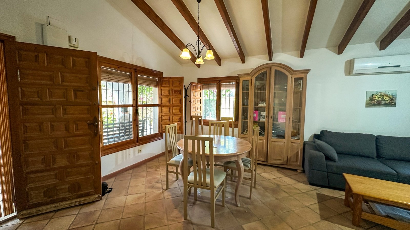 4 Bedroom 2 Bathroom Villa in Cabo Roig - Caza De Casa