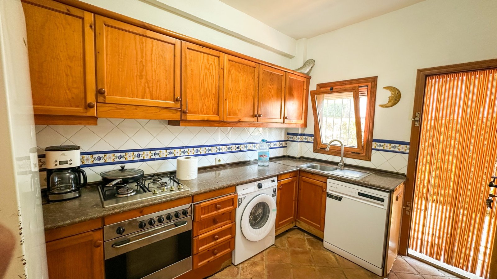 4 Bedroom 2 Bathroom Villa in Cabo Roig - Caza De Casa