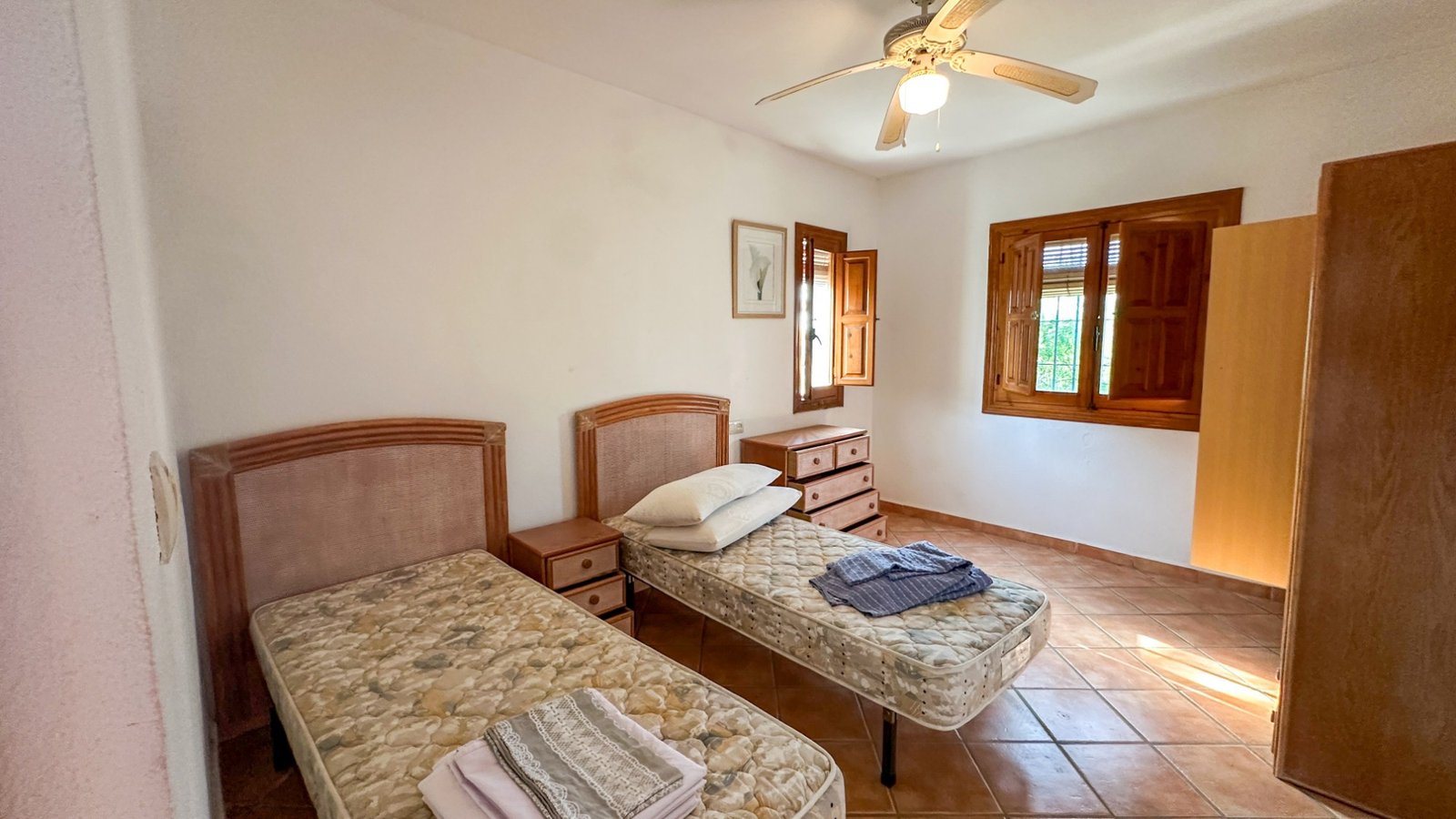 4 Bedroom 2 Bathroom Villa in Cabo Roig - Caza De Casa