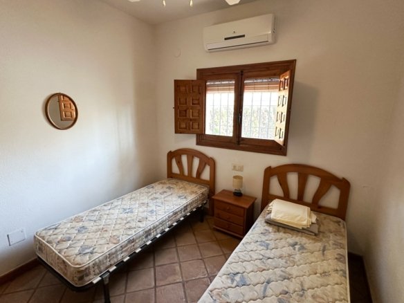 4 Bedroom 2 Bathroom Villa in Cabo Roig - Caza De Casa