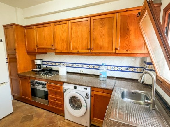 4 Bedroom 2 Bathroom Villa in Cabo Roig - Caza De Casa