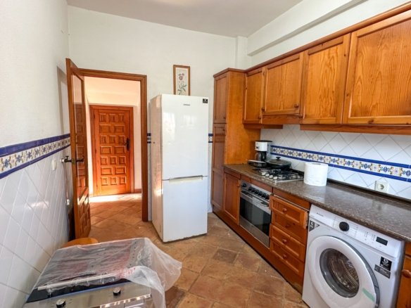 4 Bedroom 2 Bathroom Villa in Cabo Roig - Caza De Casa