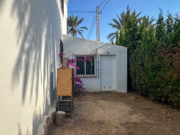 4 Bedroom 2 Bathroom Villa in Cabo Roig - Caza De Casa